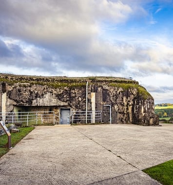 Visite guidée d'une fortification de la Seconde Guerre mondiale