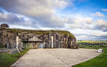 Visite guidée d'une fortification de la Seconde Guerre mondiale