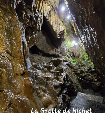 Visite guidée d'une grotte