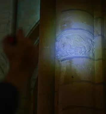 La basilique Notre-Dame d'Espérance à la lampe torche