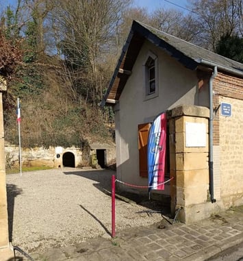 Visite du musée de la Grotte du "Massacre de Gaulier"