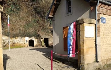 Visite du musée de la Grotte du "Massacre de Gaulier"