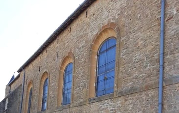 Visite guidée d'une église fortifiée