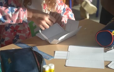 Un souvenir à envoyer : création de carte postale