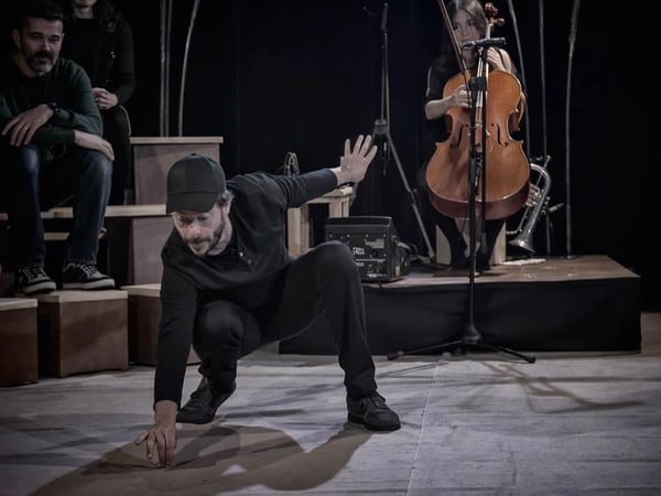 Théâtre - Le sonneur à ventre jaune